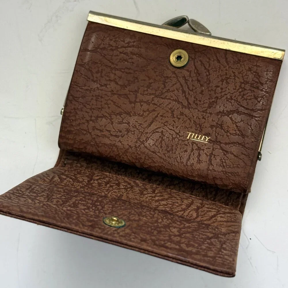 Tilley Men's Wallet Brown leather folding wallet